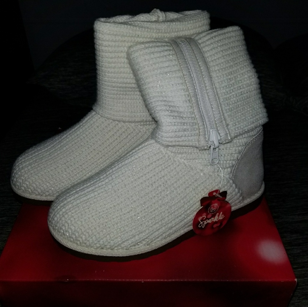 *Final price *SO ivory knit sweater boots, size 7